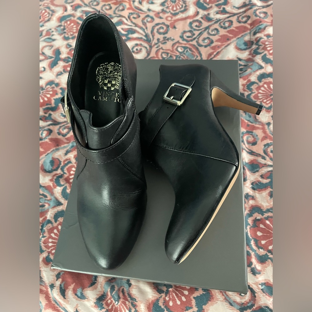 Brand new ankle boots nice and comfy. Vince Camuto Brand. Black size 8.5